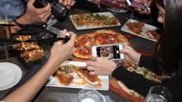 Food Instagrammers are now using their fan following to endorse restaurants on their Instagram Pages