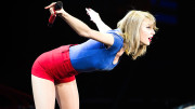 Taylor Swift Stage Performance