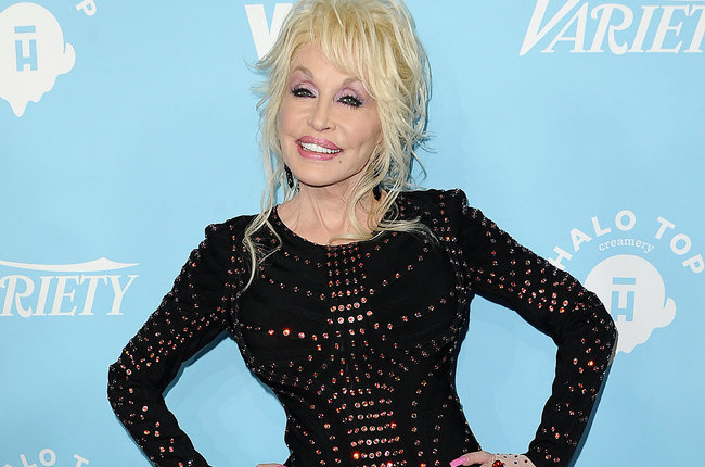 Dolly Parton Donates 100 Millionth Book to Children In Need - TheTrendler